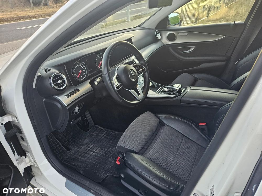 Mercedes-Benz Klasa E 200 d 9G-TRONIC Avantgarde - 10