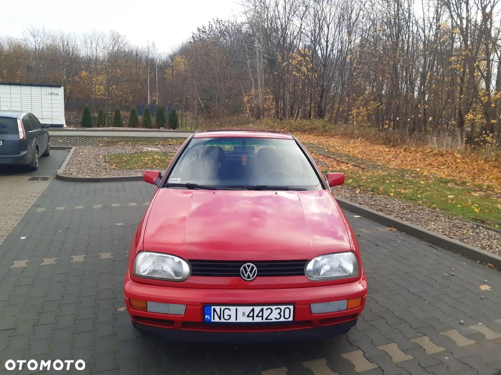 Volkswagen Golf 1.8 CL - 7