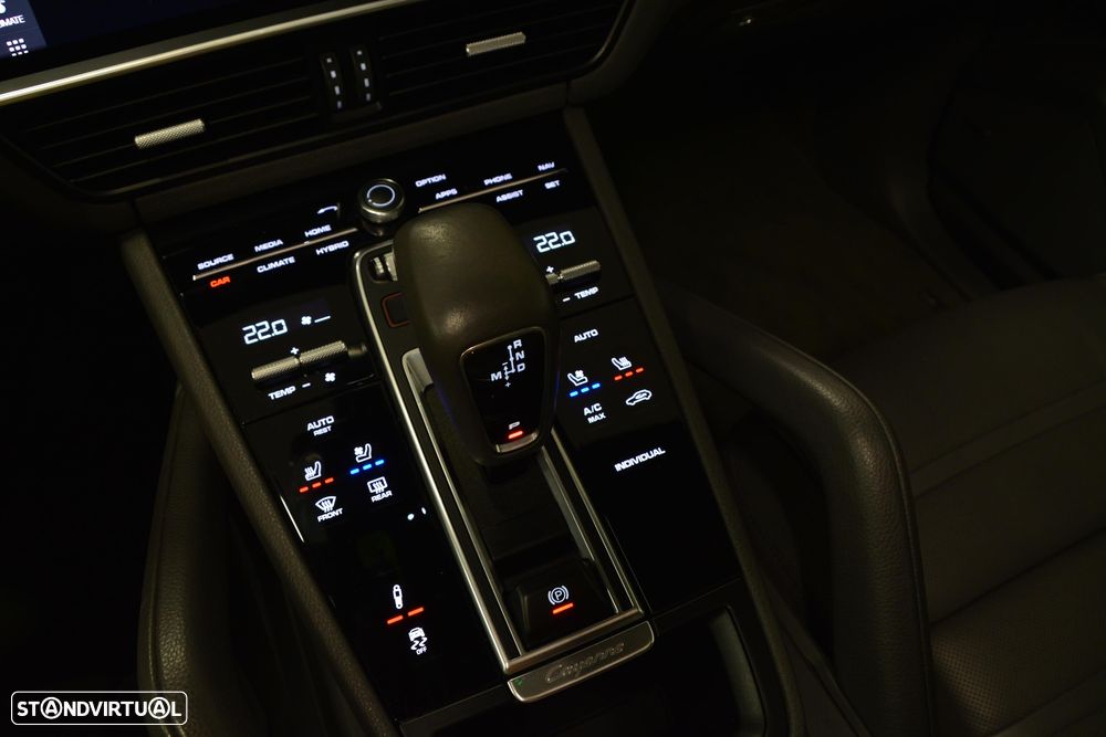 Porsche Cayenne E-Hybrid - 58