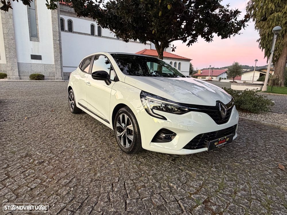 Renault Clio - 1