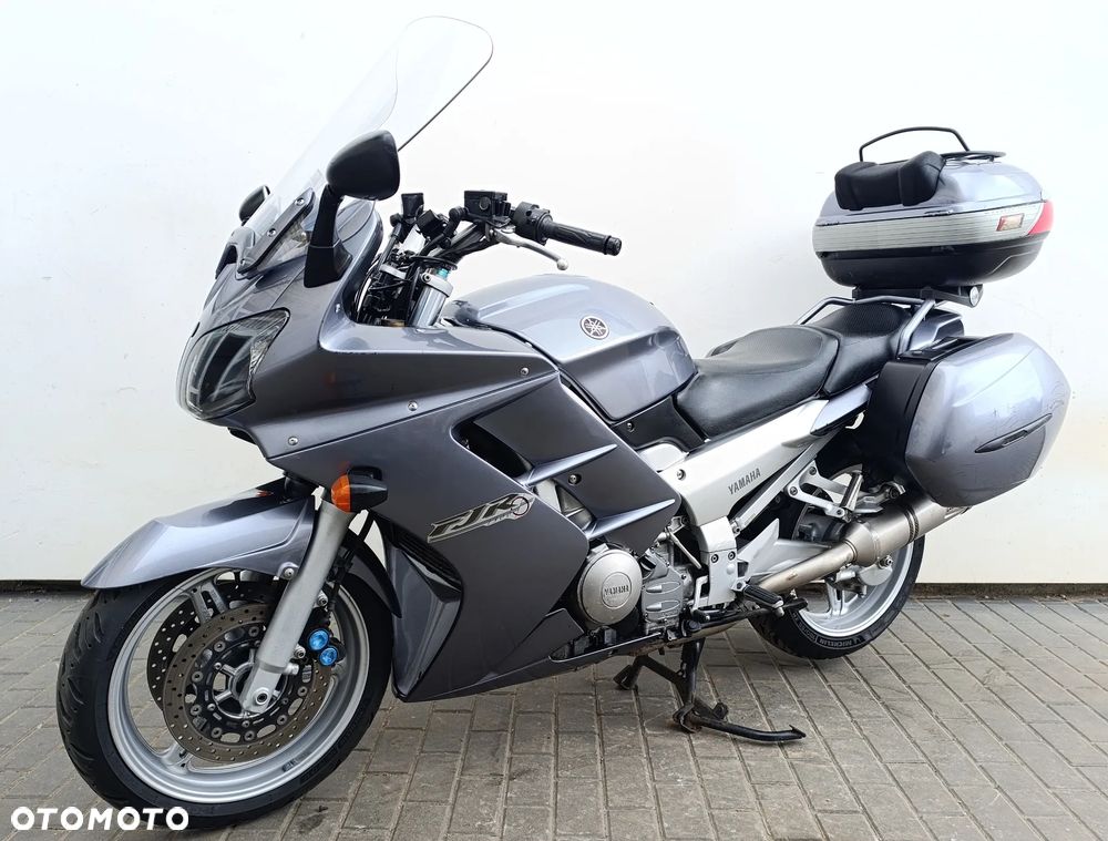 Yamaha FJR - 3