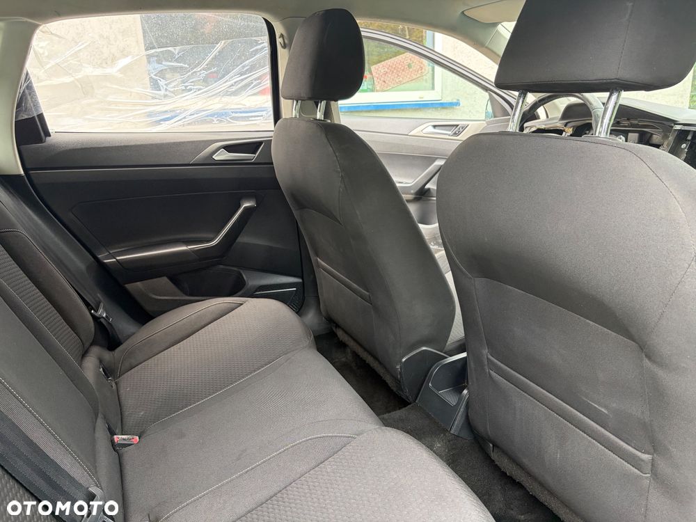 Volkswagen Polo - 16