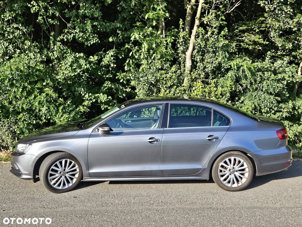 Volkswagen Jetta - 19