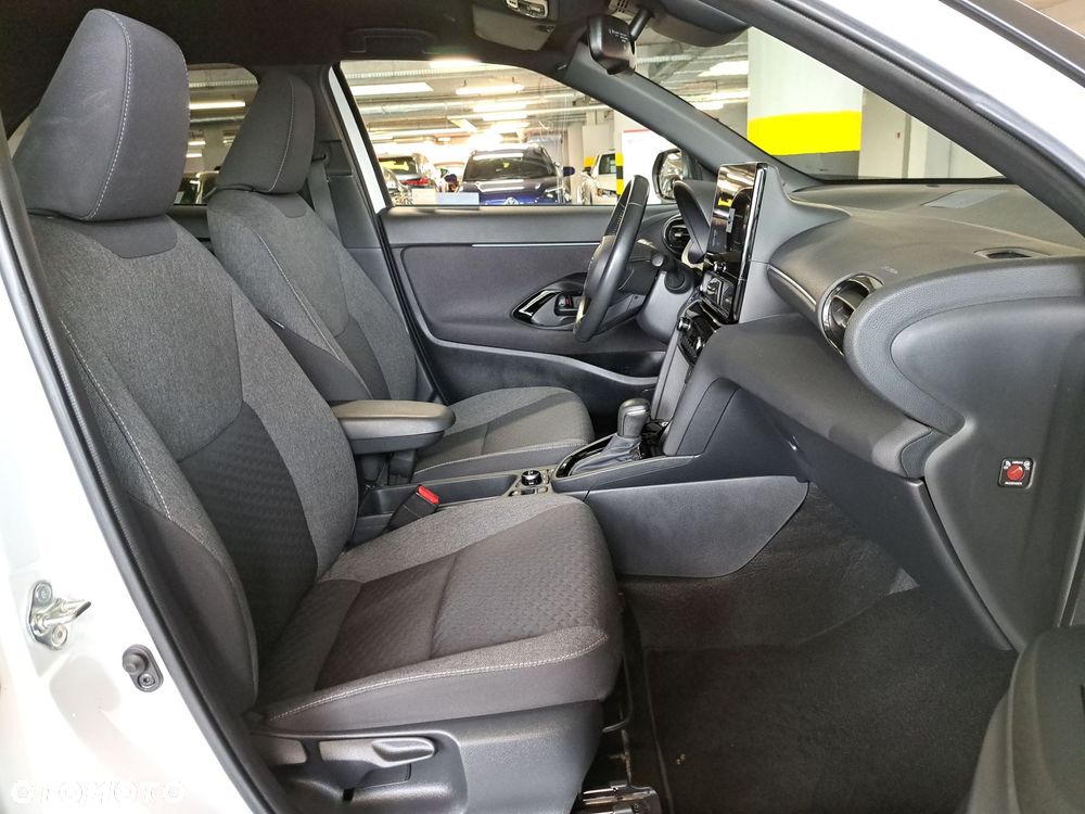 Toyota Yaris Cross Hybrid 1.5 Style AWD - 16
