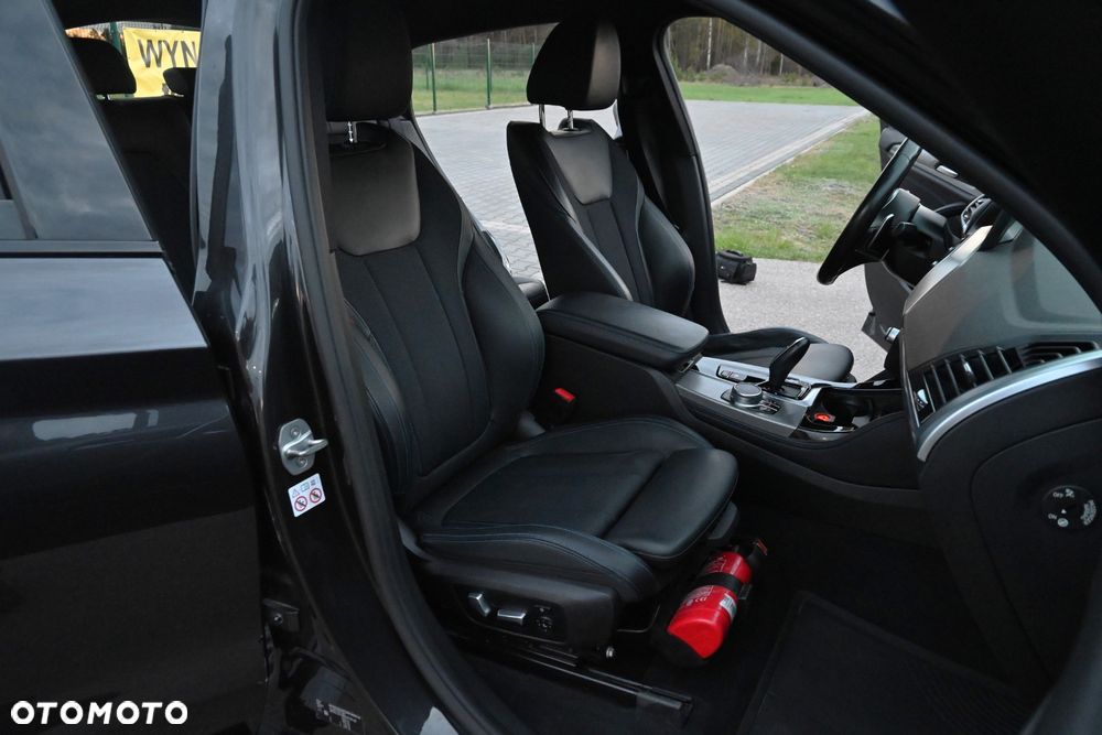 BMW X4 xDrive25d sport - 26