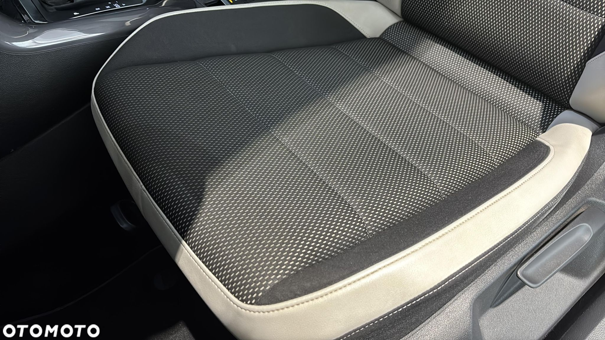 Volkswagen T-Roc 1.5 TSI GPF ACT Premium DSG - 12