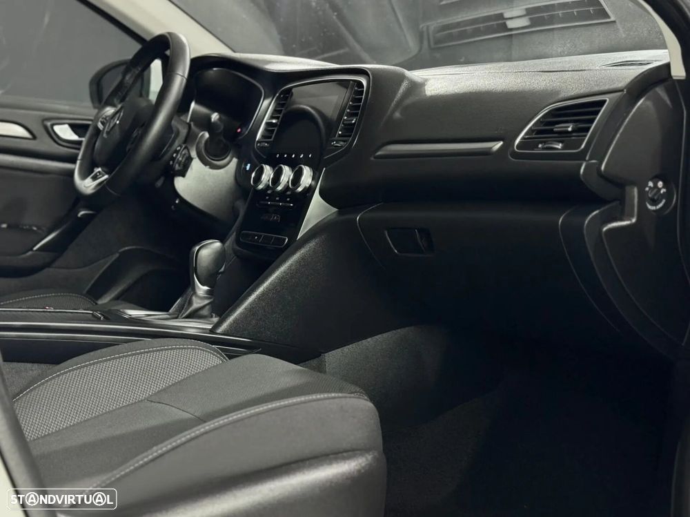 Renault Mégane E-Tech - 5