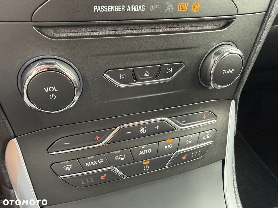 Ford S-Max 2.0 TDCi Titanium - 25