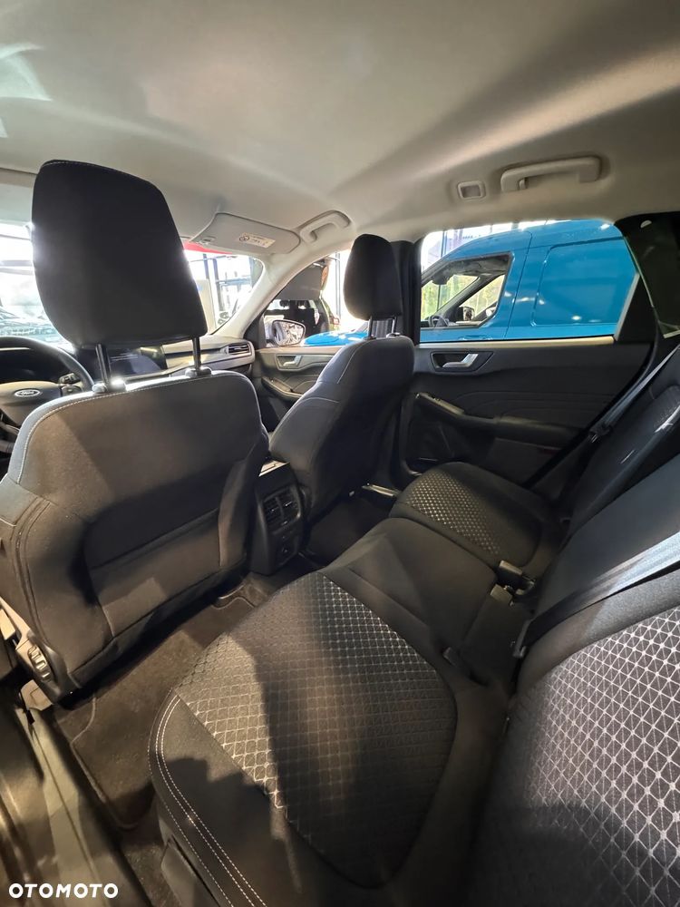 Ford Kuga 2.5 FHEV FWD Titanium - 9