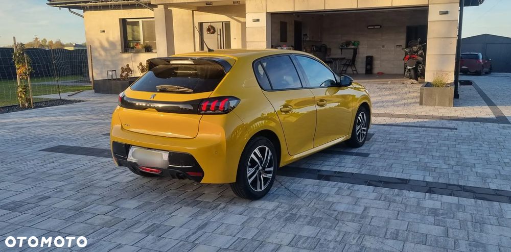 Peugeot 208 PureTech 100 EAT8 Allure - 7