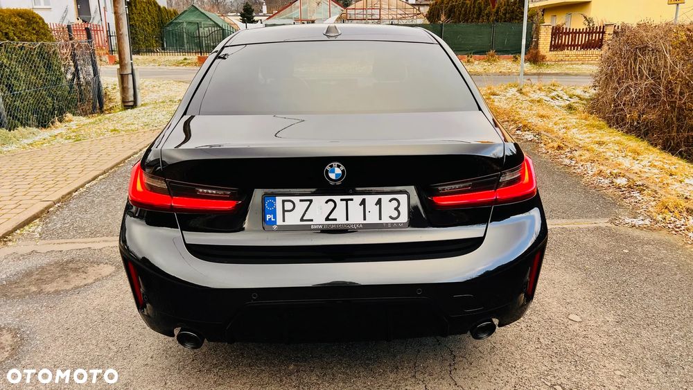 BMW Seria 3 320d xDrive M Sport Shadow sport - 16