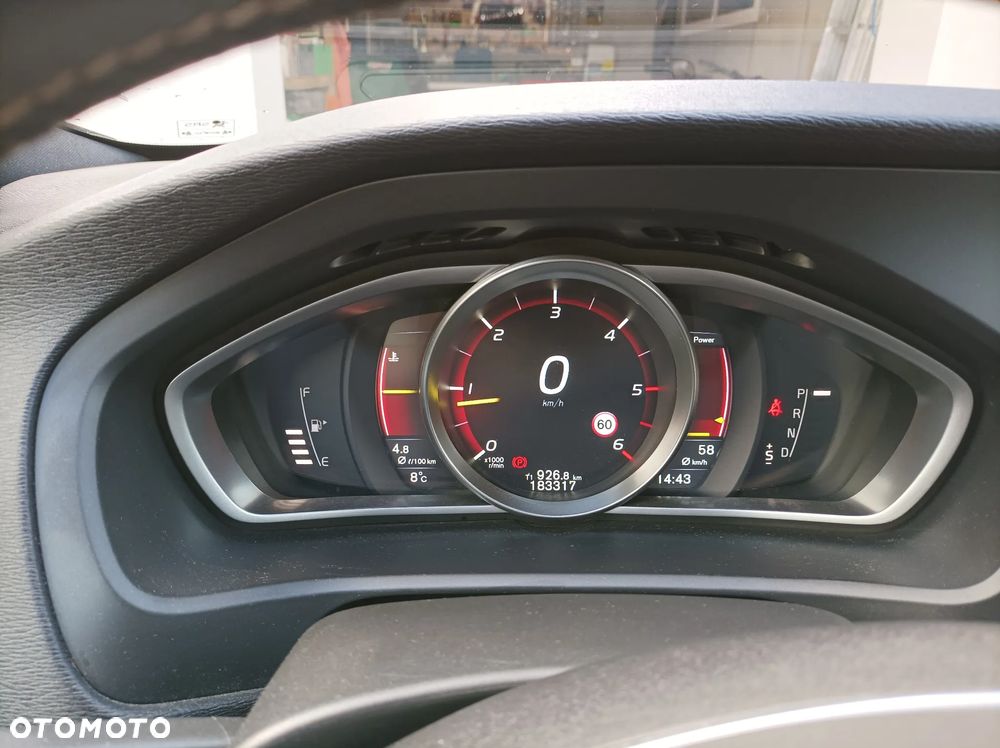Volvo V40 - 10