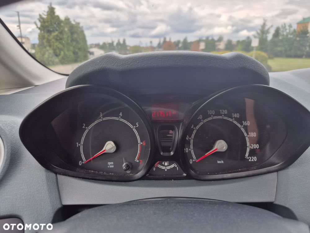 Ford Fiesta - 5