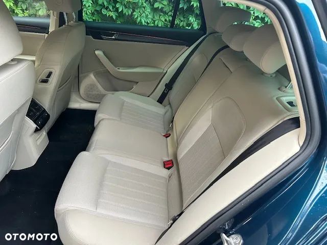 Skoda Superb 2.0 TDI SCR Style DSG - 7