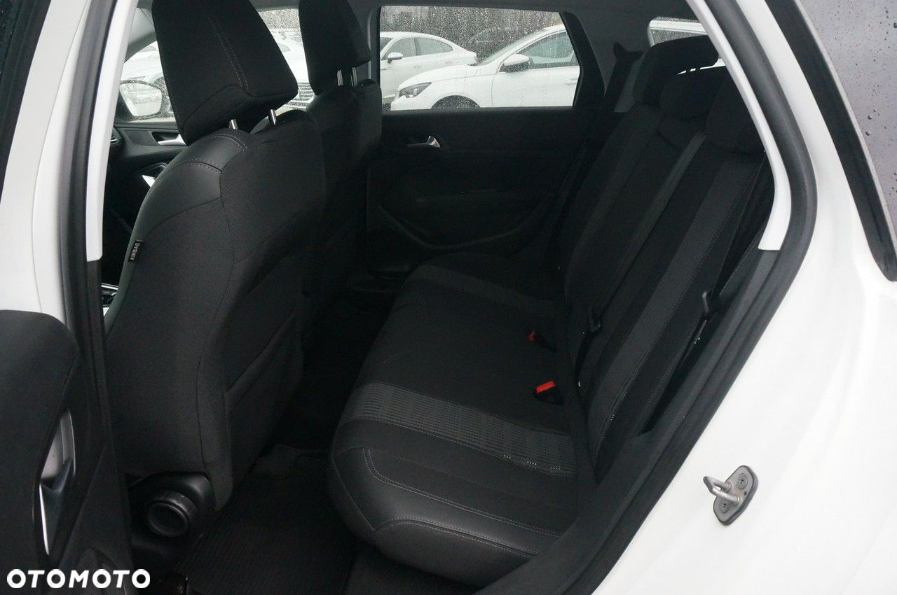 Peugeot 308 1.5 BlueHDi Allure Pack S&S EAT8 - 25