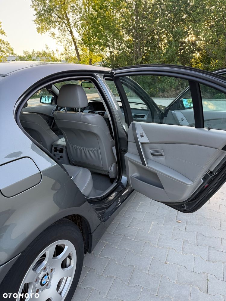 BMW Seria 5 520d - 7
