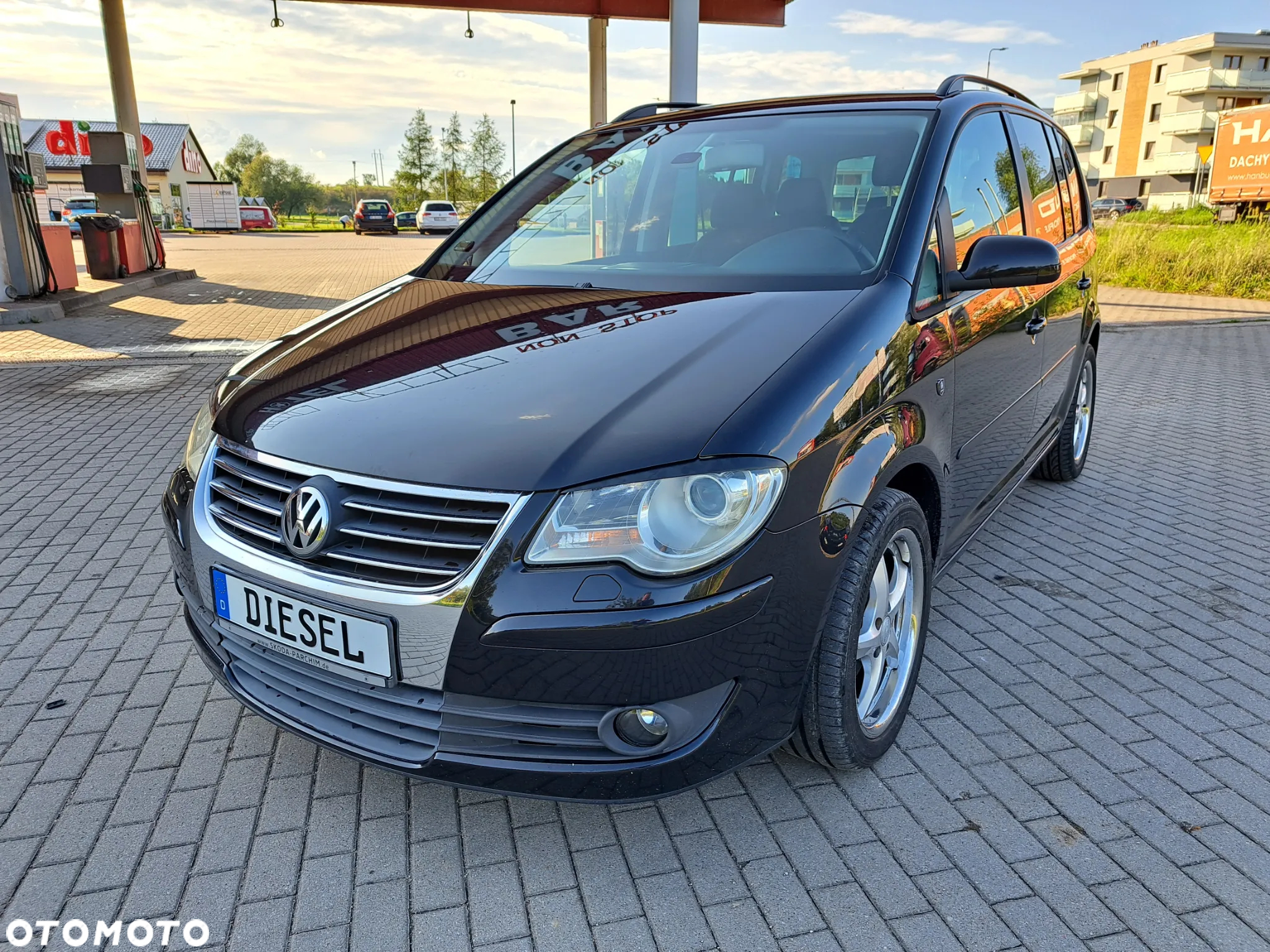 Volkswagen Touran - 2