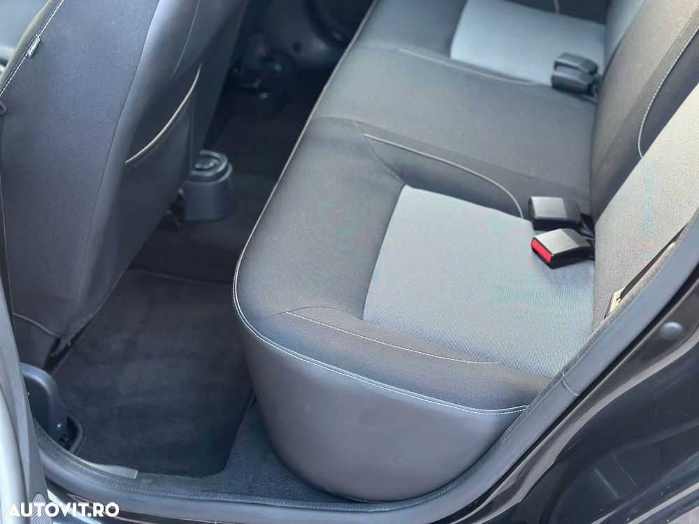 Dacia Duster dCi 110 FAP 4x4 Blackshadow - 30