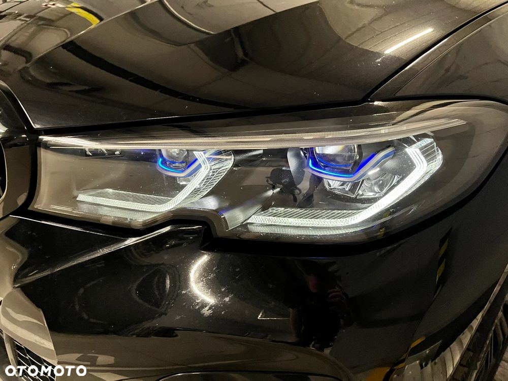 BMW Seria 3 320e M Sport sport - 23