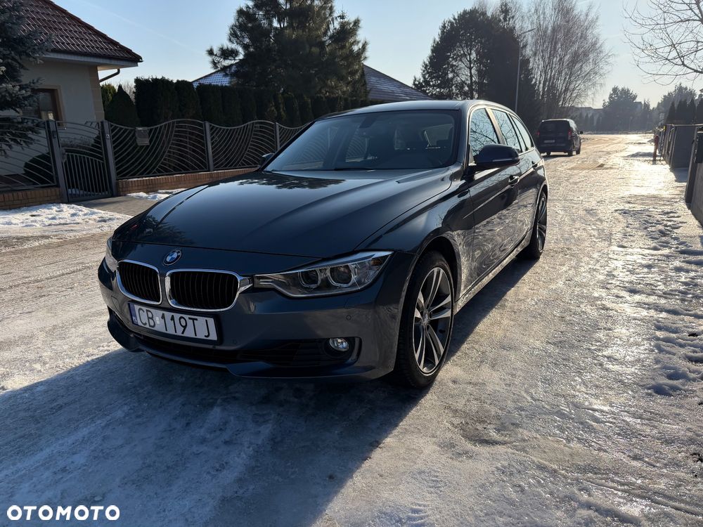 BMW Seria 3 328i xDrive Sport-Aut - 3