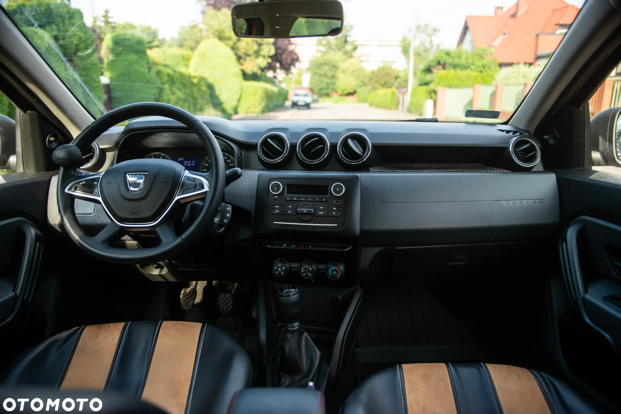 Dacia Duster 1.6 SCe Comfort - 29