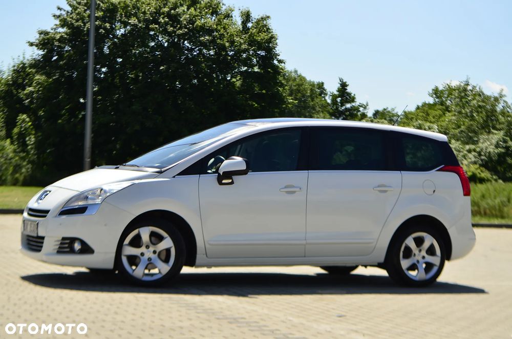 Peugeot 5008 HDI FAP 150 Allure - 4