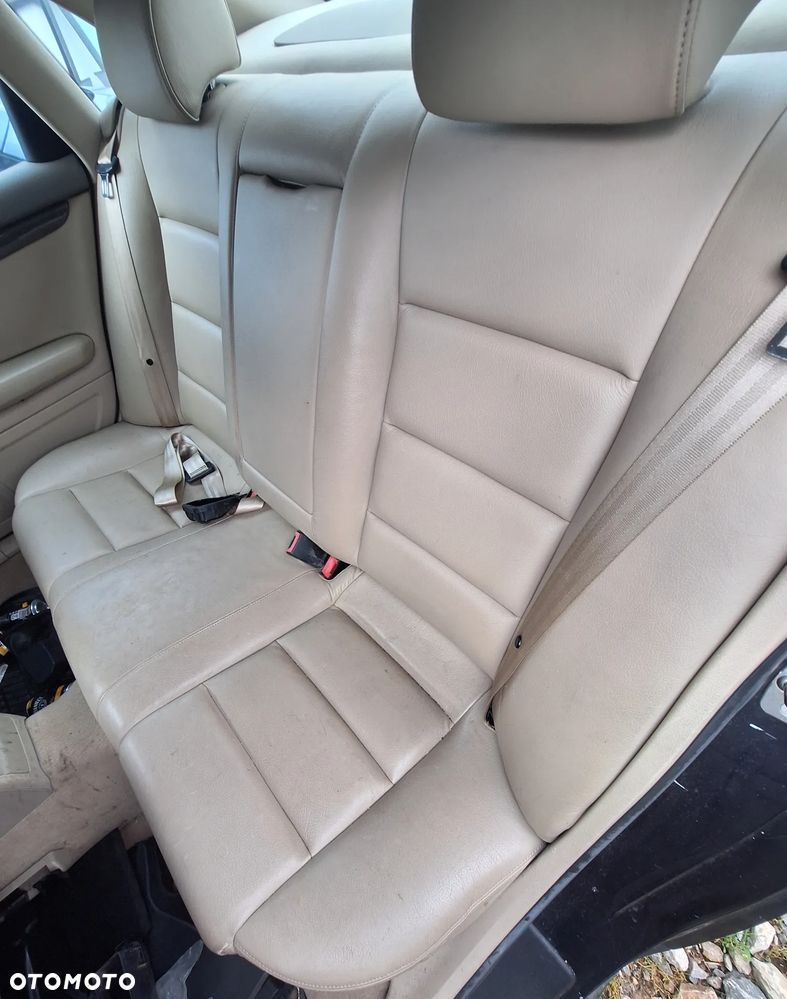KPL. FOTELI, BOCZKI JASNA SKÓRA AUDI A4/ B6 SEDAN - EUROPA - 6