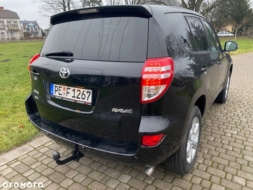 Toyota RAV4 2.0 4x4 Travel - 16
