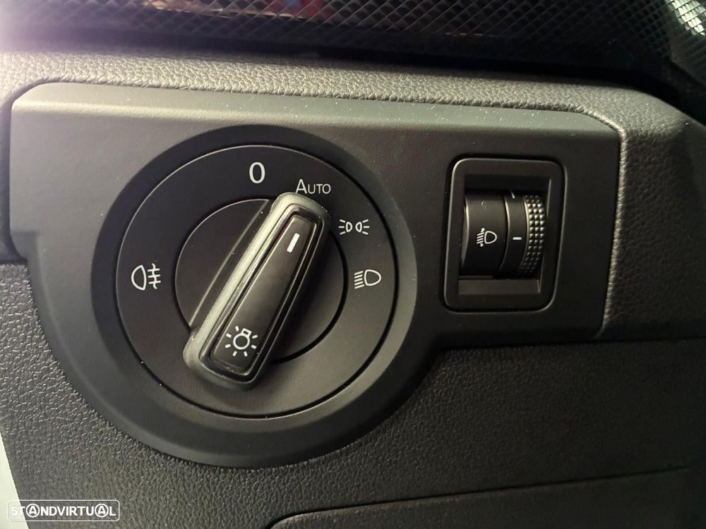 VW T-Cross 1.0 TSI Life DSG - 23