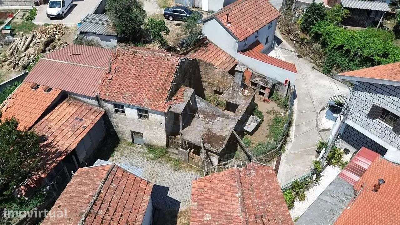 Casa em Ruína para Recuperação – Valadares, Baião - Grande imagem: 2/10