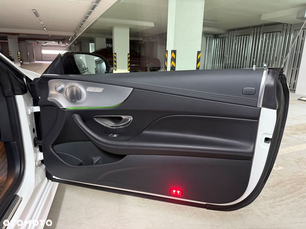 Mercedes-Benz Klasa E - 22
