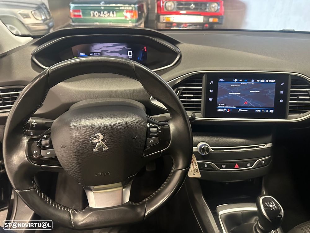 Peugeot 308 SW 1.5 BlueHDi Active - 32