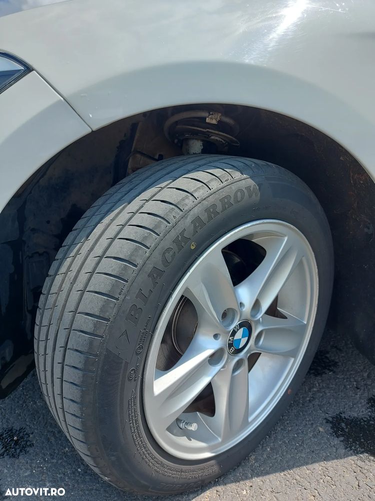 BMW Seria 1 118d - 29