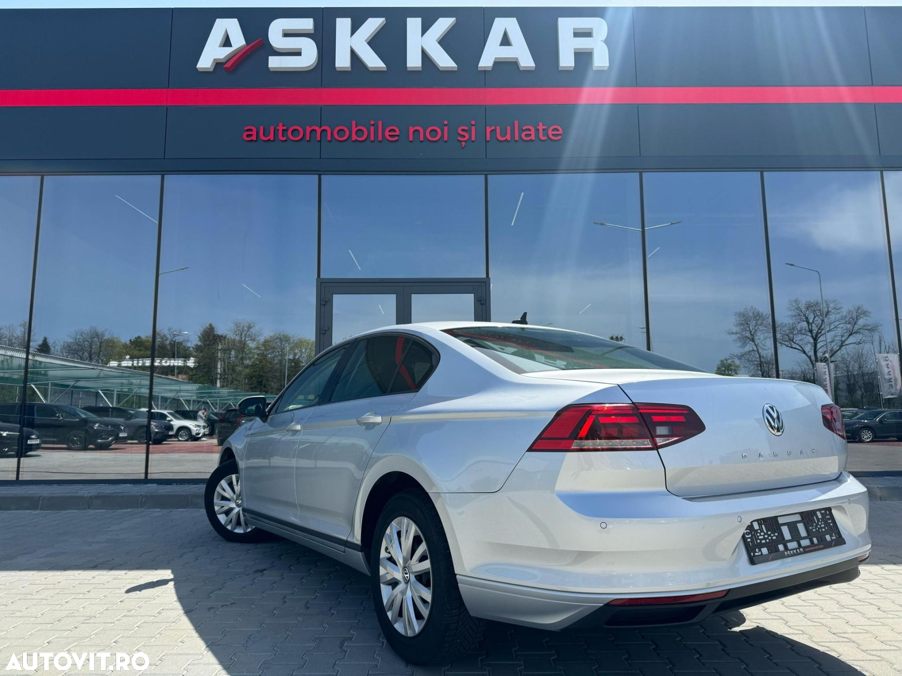 Volkswagen Passat 2.0 TDI DSG Advance - 8