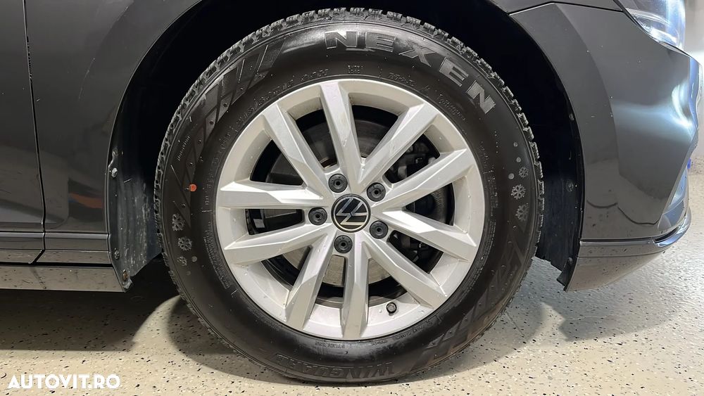 Volkswagen Passat 2.0 TDI DSG Trendline - 31