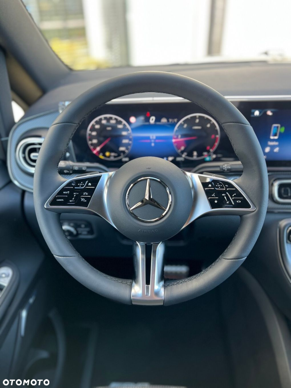 Mercedes-Benz Klasa V - 13
