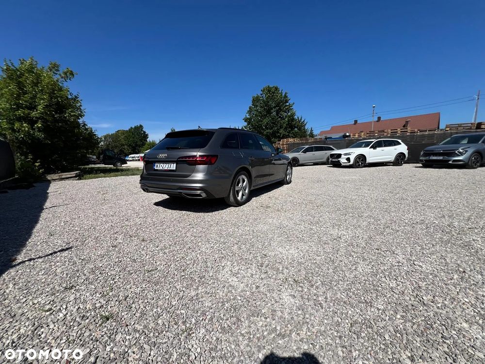 Audi A4 Avant 2.0 TDI S tronic - 36