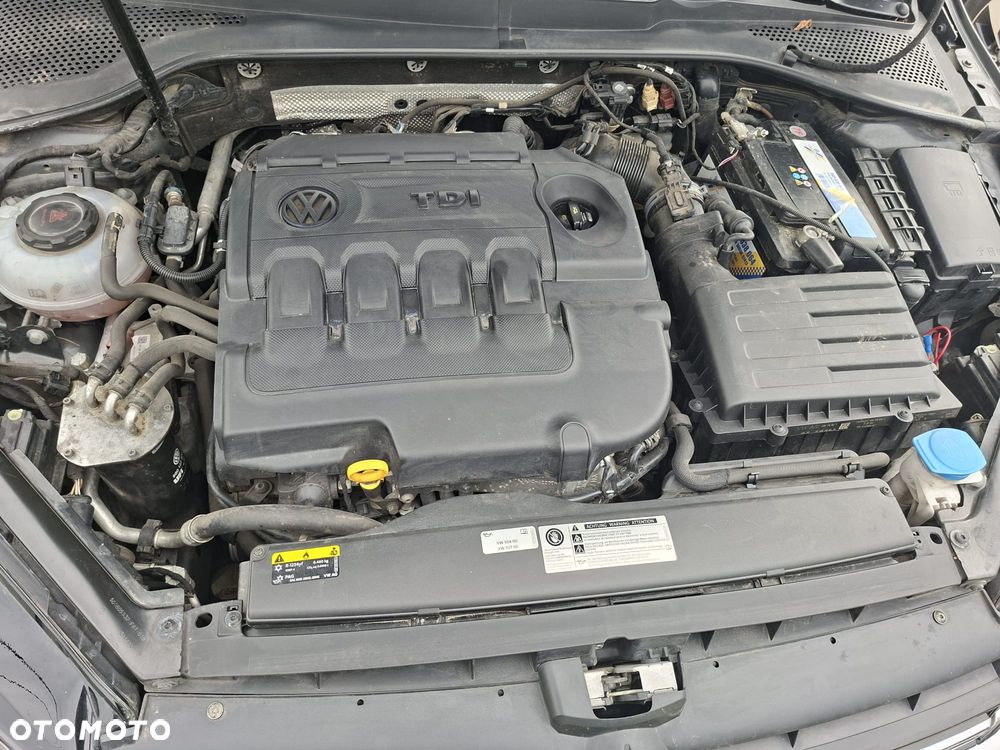 Volkswagen Golf 1.6 TDI (BlueMotion Technology) DSG Comfortline - 12