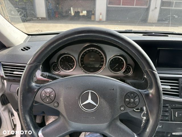 Mercedes-Benz Klasa E - 18