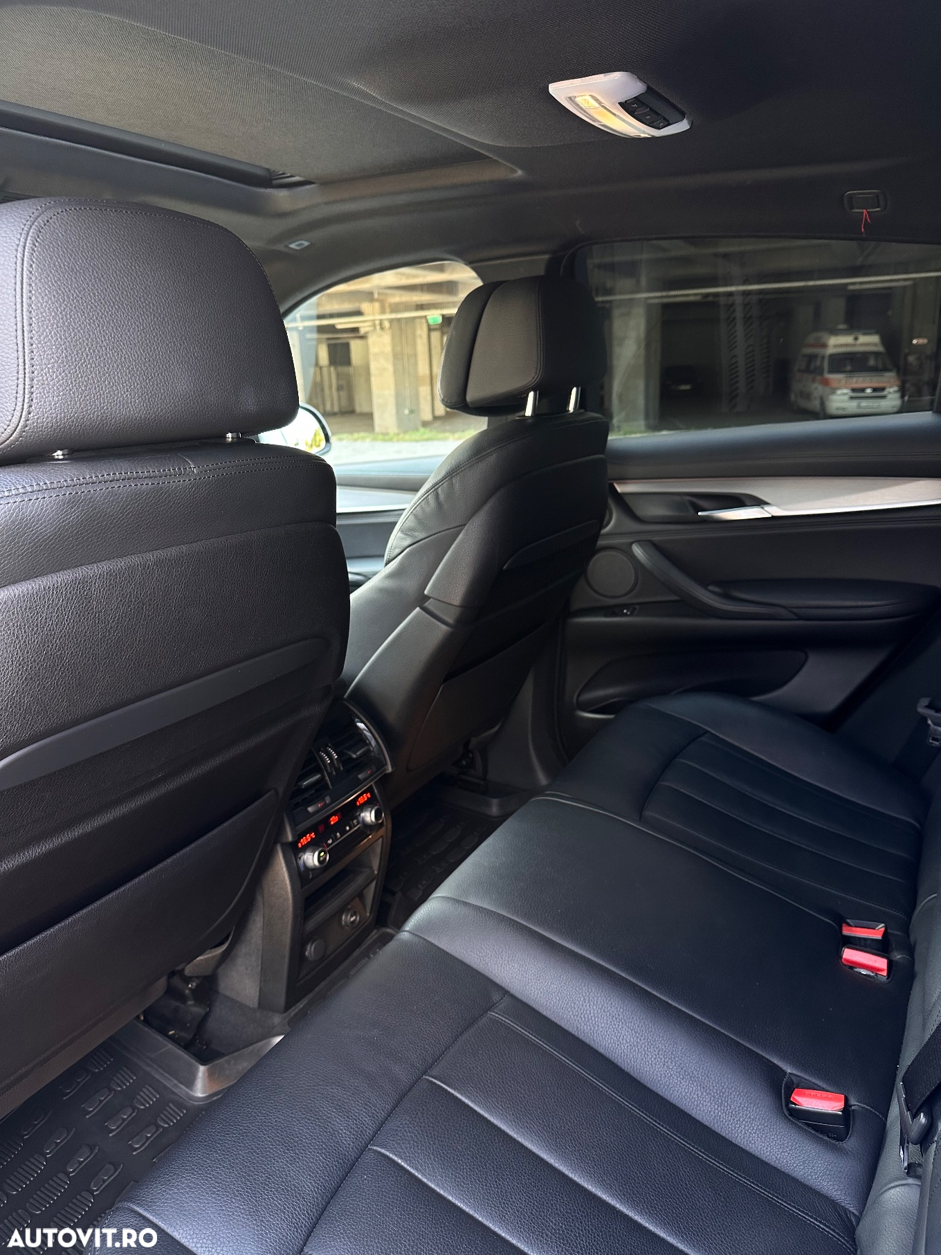 BMW X6 xDrive30d - 9