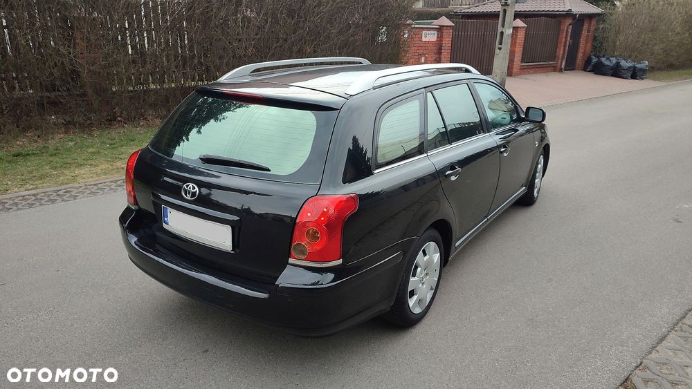 Toyota Avensis 1.8 VVT-i Executive - 9