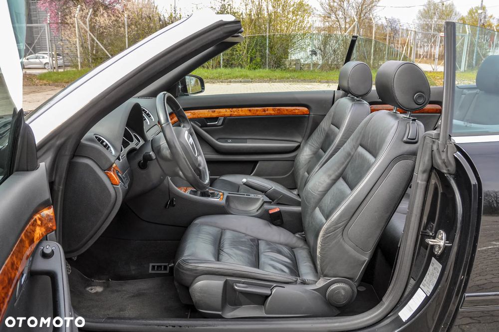 Audi A4 Cabrio 2.0 TDI DPF - 7