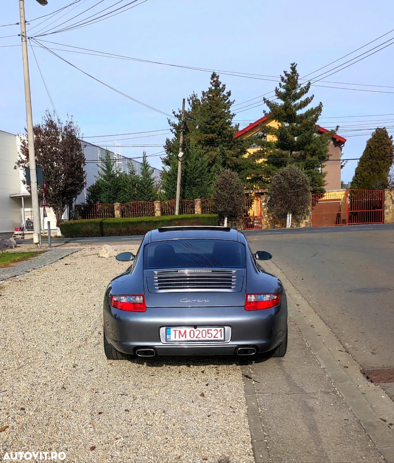 Porsche 911 Carrera - 3