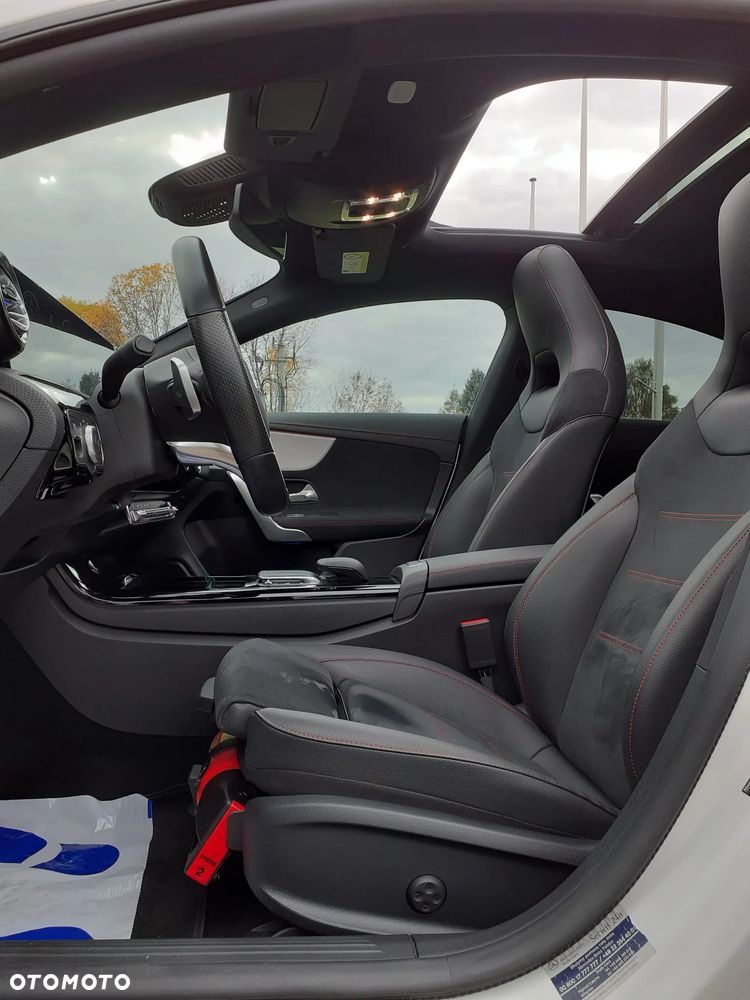 Mercedes-Benz CLA 200 mHEV AMG Line 7G-DCT - 20