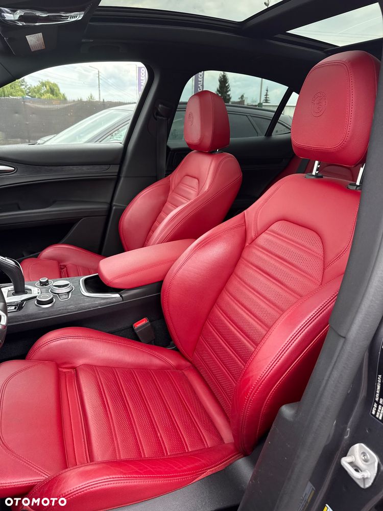 Alfa Romeo Stelvio 2.0 Turbo 16V AT8-Q4 Competizione - 36