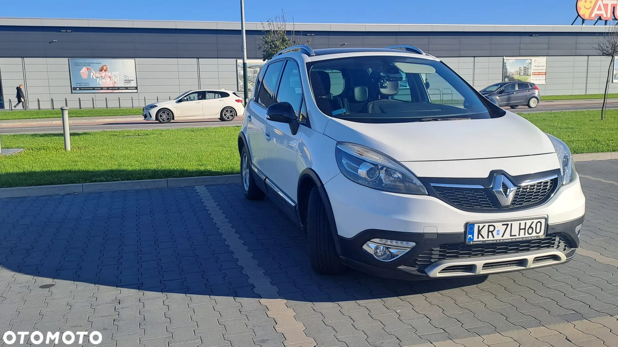 Renault Scenic Xmod 1.6 dCi Energy Bose Edition - 4