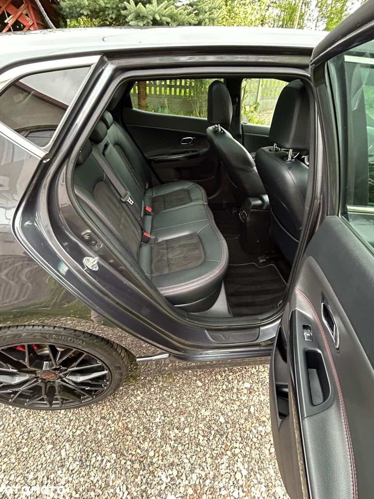 Kia Ceed 1.6 T-GDI GT - 15