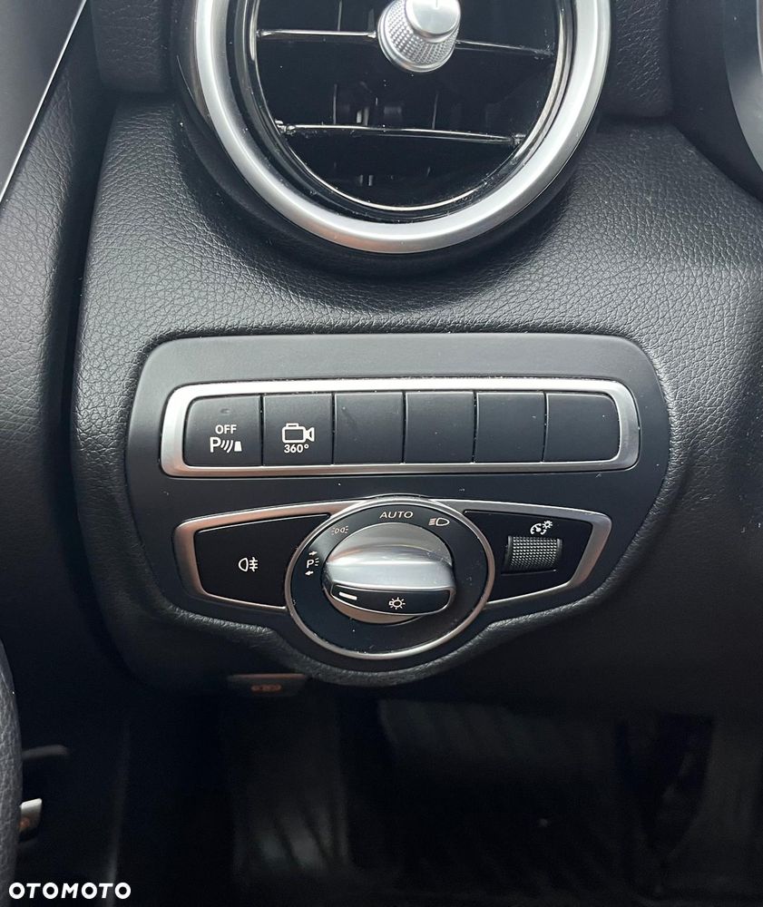 Mercedes-Benz GLC 300 4Matic 9G-TRONIC Exclusive - 8