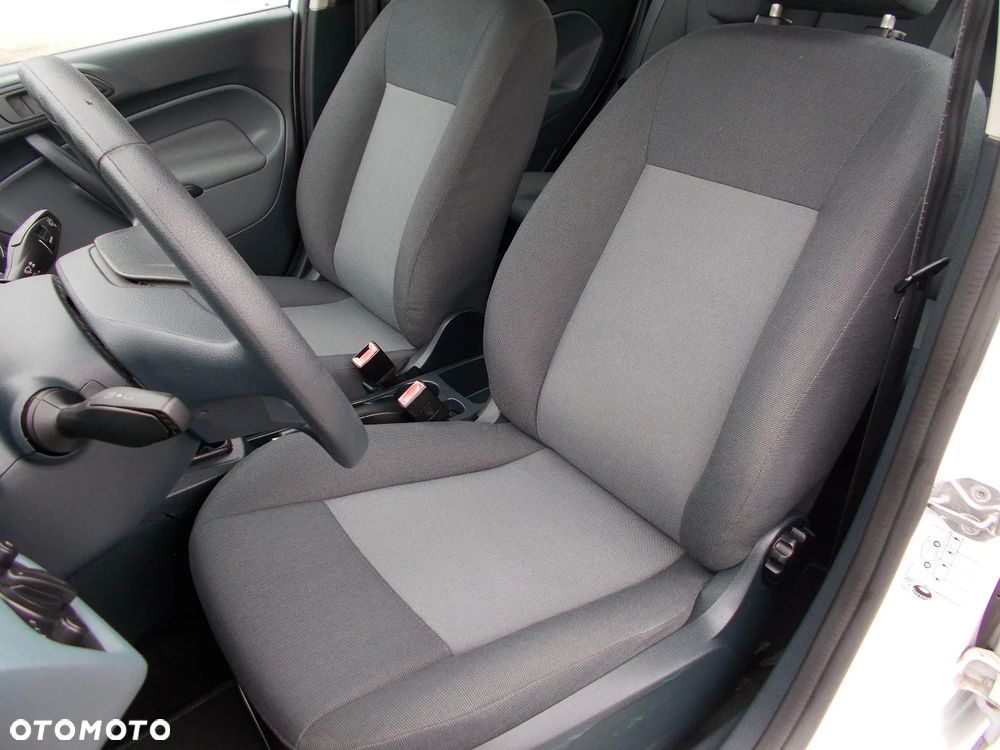 Ford Fiesta 1.25 Celebration - 21
