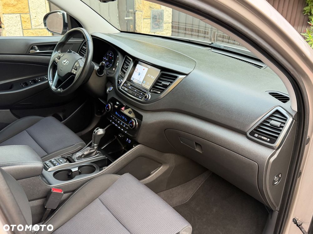 Hyundai Tucson blue 1.7 CRDi 2WD DCT Passion - 24